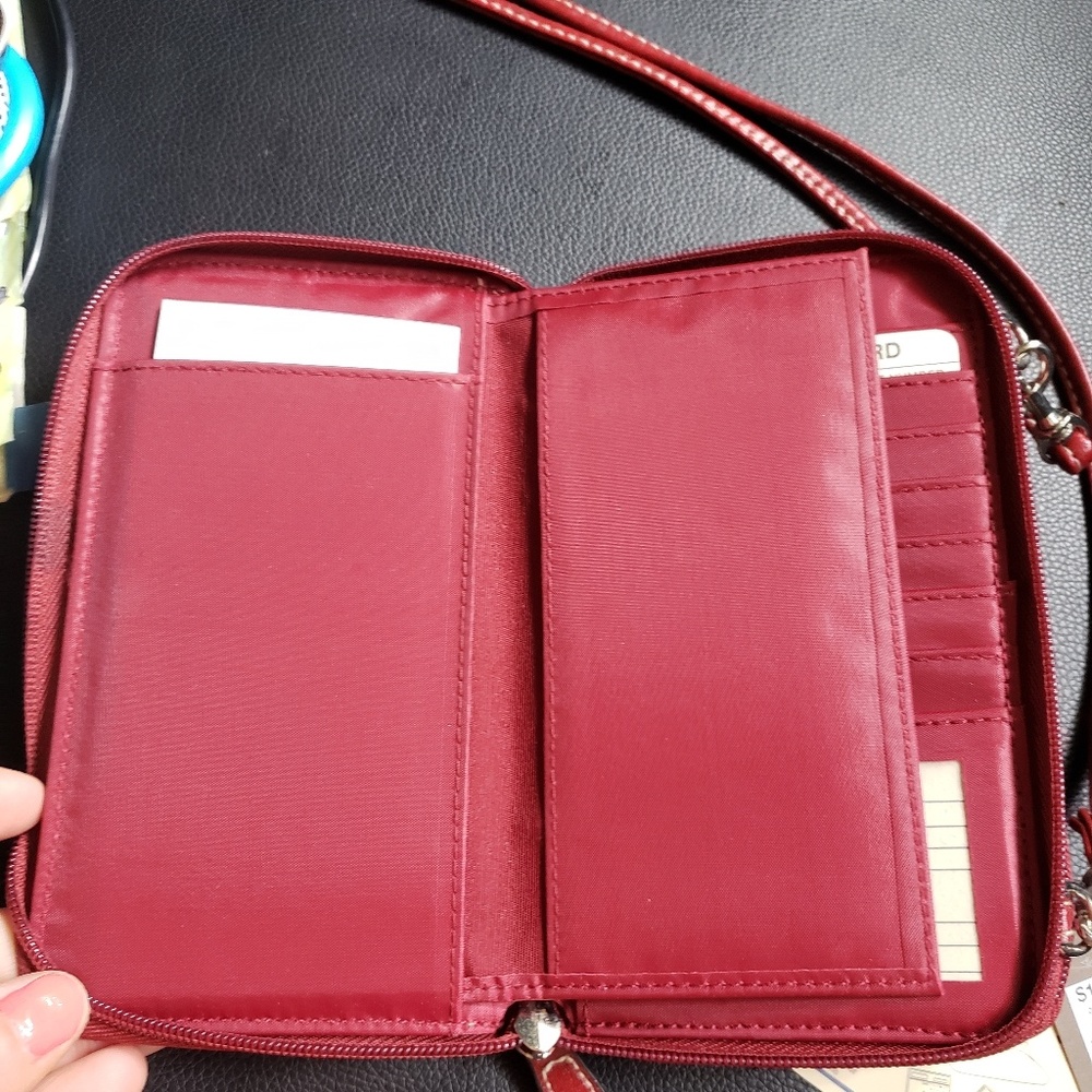 Purse - Picture 2 of 7
